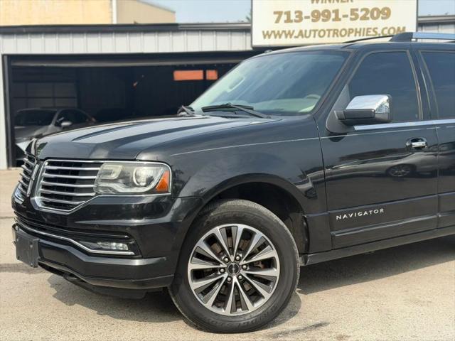 2015 Lincoln Navigator Base