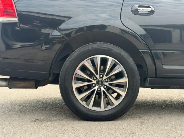 2015 Lincoln Navigator Base