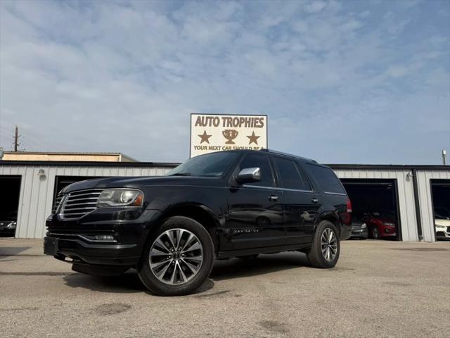 2015 Lincoln Navigator Base