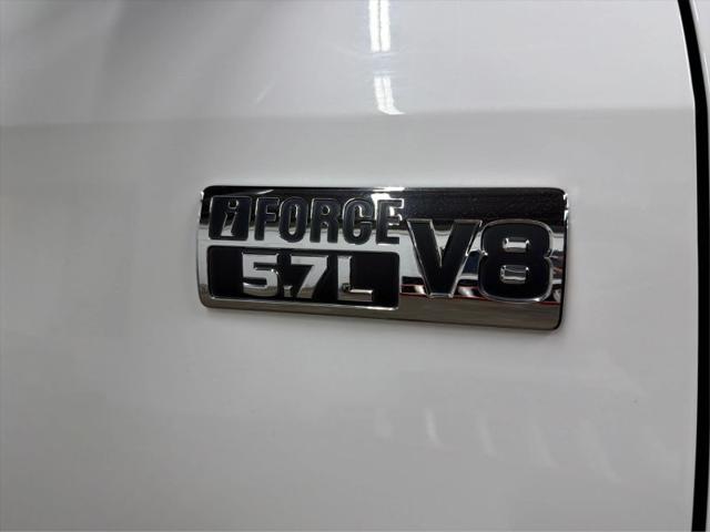 2015 Toyota Tundra SR5 5.7L V8