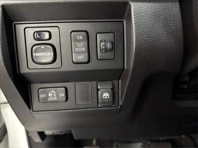 2015 Toyota Tundra SR5 5.7L V8
