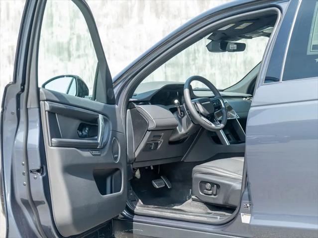 2026 Land Rover Discovery Sport Landmark