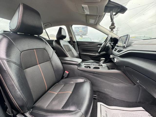 2021 Nissan Altima SR FWD