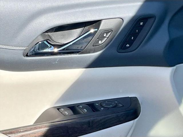 2022 GMC Acadia AWD Denali