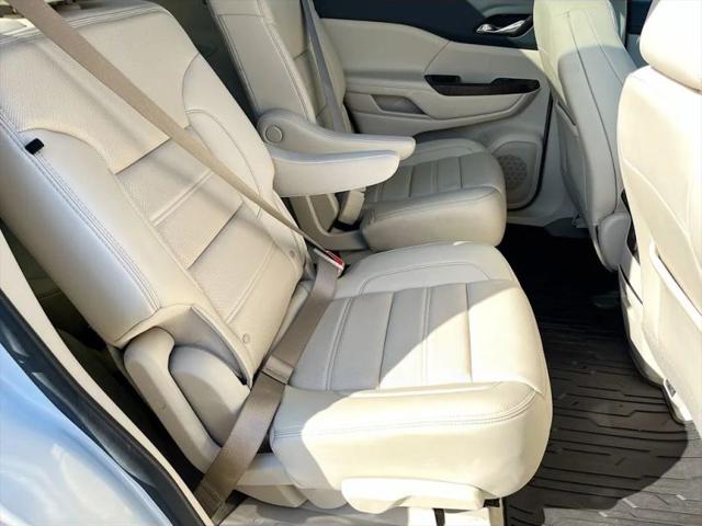 2022 GMC Acadia AWD Denali