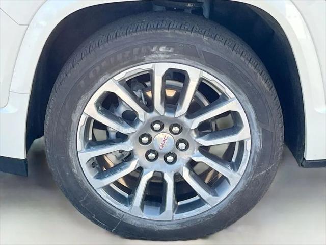 2022 GMC Acadia AWD Denali