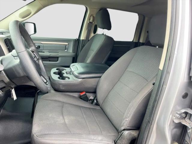 2019 Ram 1500 Classic Warlock Crew Cab 4x2 5'7" Box