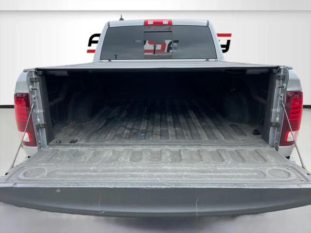 2019 Ram 1500 Classic Warlock Crew Cab 4x2 5'7" Box