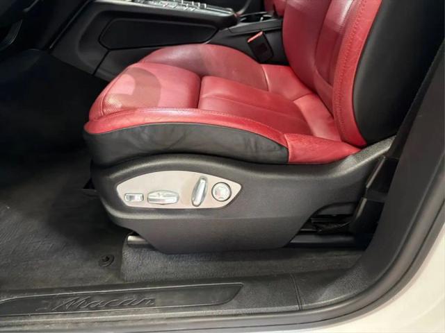 2017 Porsche Macan Base
