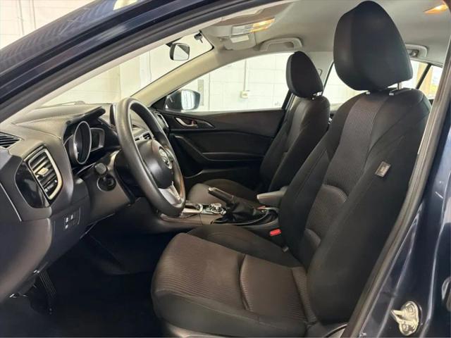 2016 Mazda Mazda3 i Sport