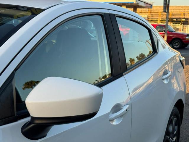 2019 Toyota Yaris LE