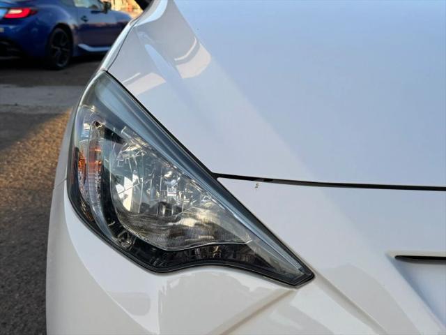 2019 Toyota Yaris LE