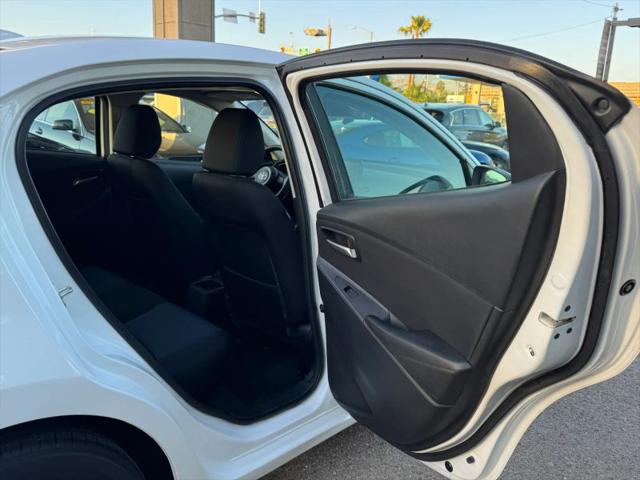 2019 Toyota Yaris LE