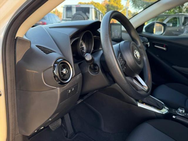 2019 Toyota Yaris LE