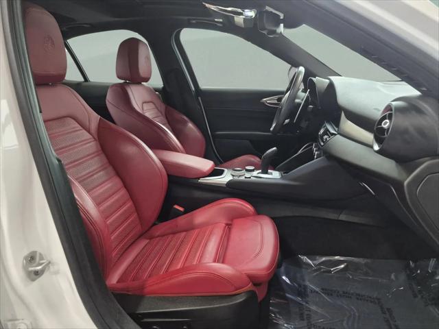 2023 Alfa Romeo Giulia Veloce RWD