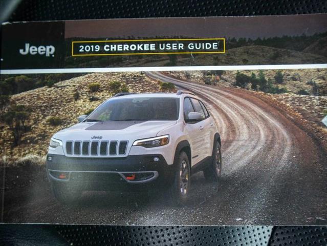 2019 Jeep Cherokee Limited FWD