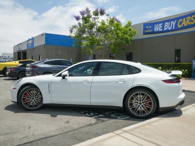 2017 Porsche Panamera Turbo