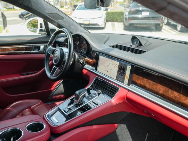 2017 Porsche Panamera Turbo
