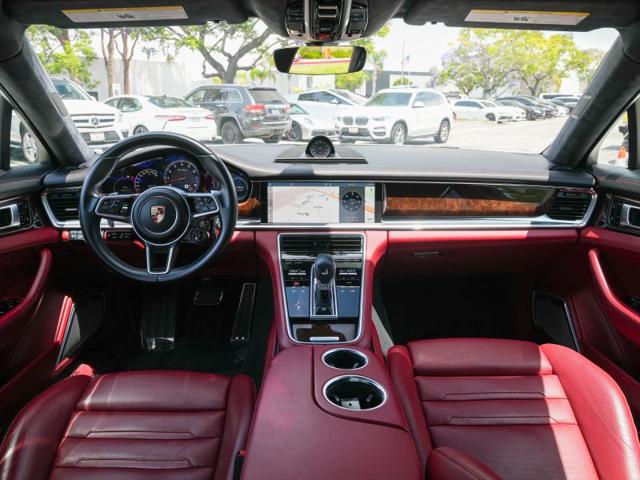 2017 Porsche Panamera Turbo