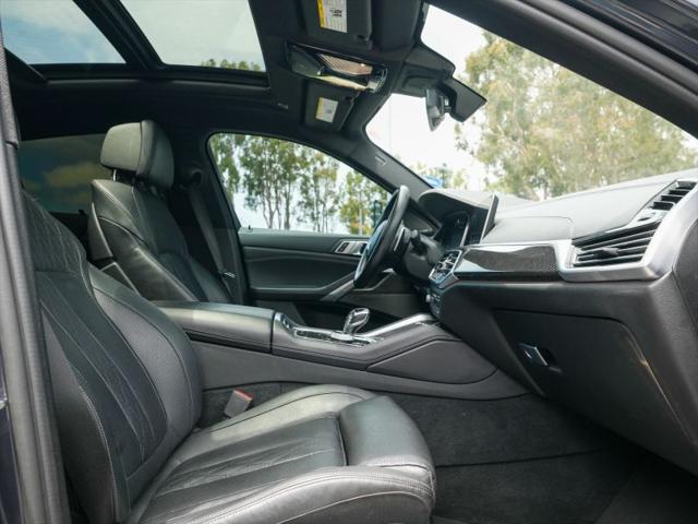 2021 BMW X6 M50i