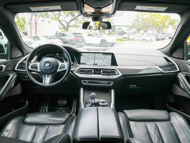 2021 BMW X6 M50i