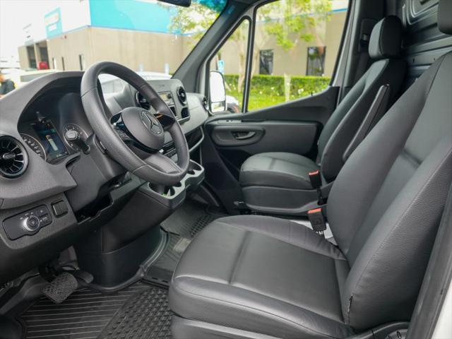 2025 Mercedes-Benz Sprinter 2500 Standard Roof 4-Cyl Diesel