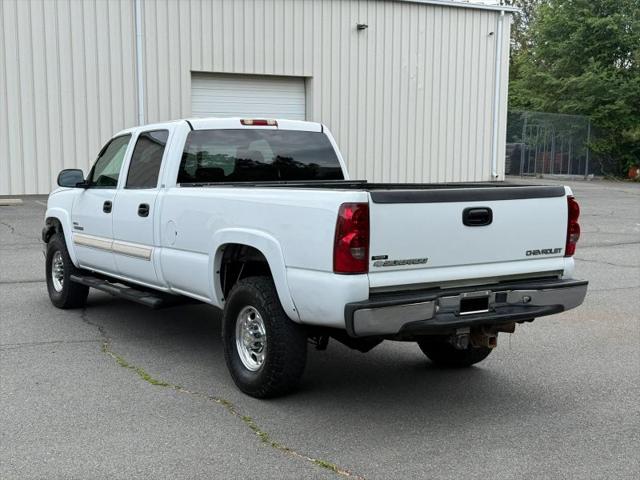 2004 Chevrolet Silverado 2500HD LS