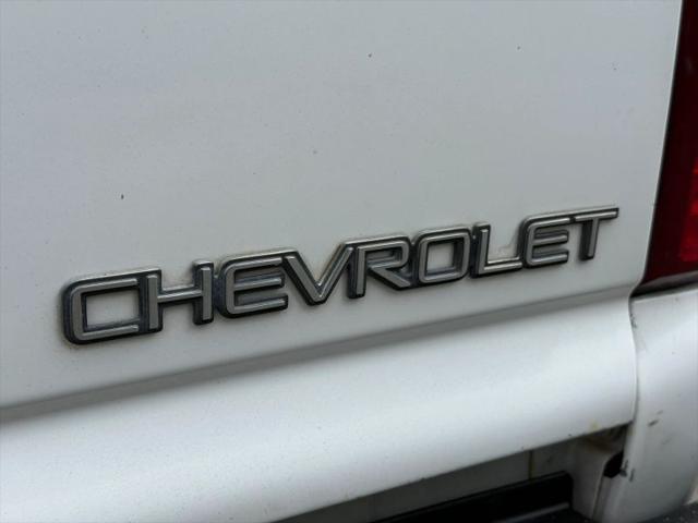 2004 Chevrolet Silverado 2500HD LS