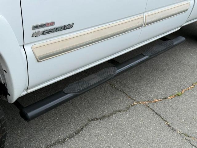 2004 Chevrolet Silverado 2500HD LS