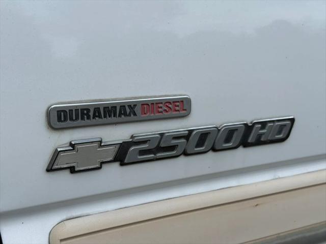 2004 Chevrolet Silverado 2500HD LS