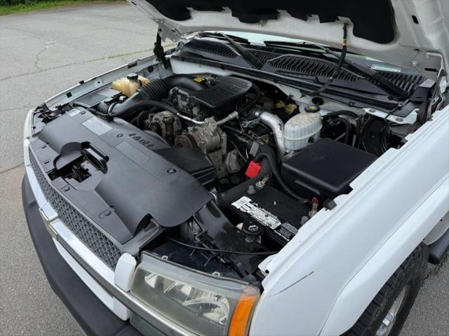 2004 Chevrolet Silverado 2500HD LS