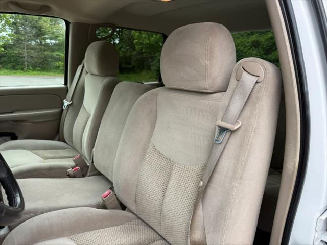 2004 Chevrolet Silverado 2500HD LS