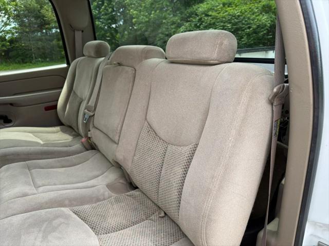 2004 Chevrolet Silverado 2500HD LS
