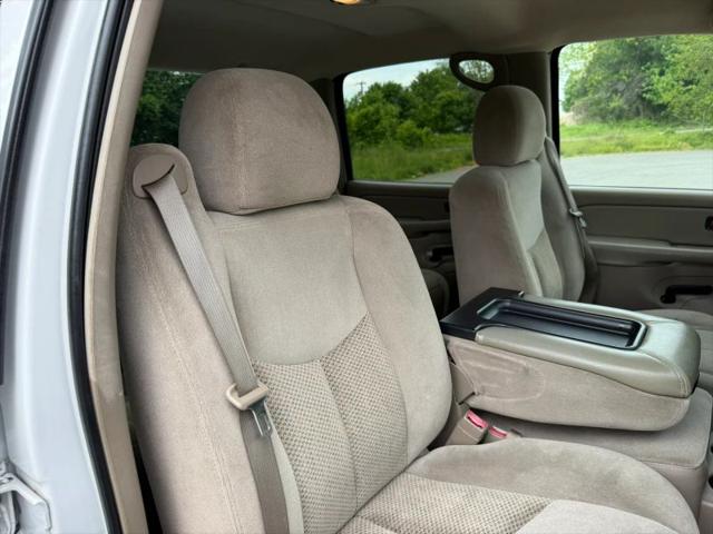 2004 Chevrolet Silverado 2500HD LS