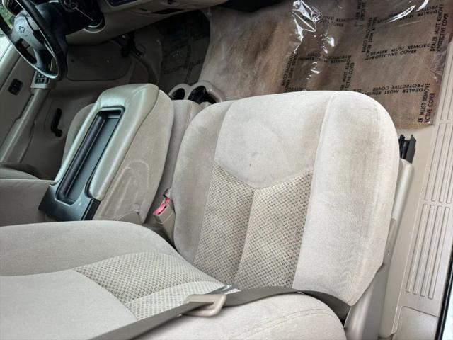 2004 Chevrolet Silverado 2500HD LS