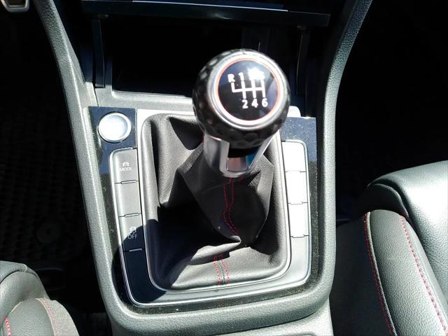 2019 Volkswagen Golf GTI 2.0T SE
