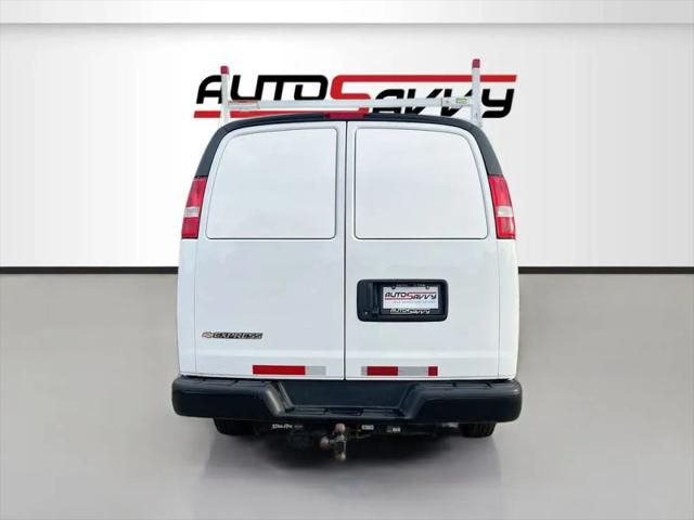 2025 Chevrolet Express Cargo Van RWD 2500 Regular Wheelbase WT
