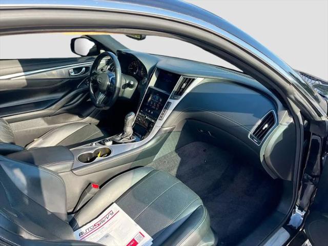 2021 INFINITI Q60 LUXE