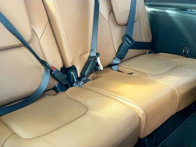 2023 INFINITI QX80 SENSORY AWD