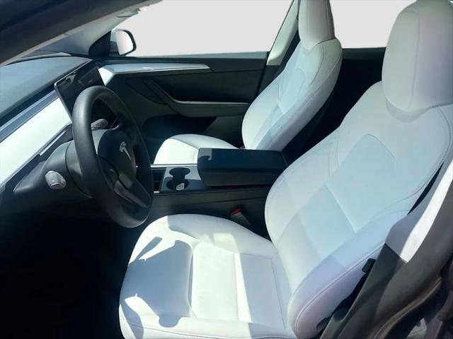 2025 Tesla Model Y Long Range Dual Motor Rear-Wheel Drive