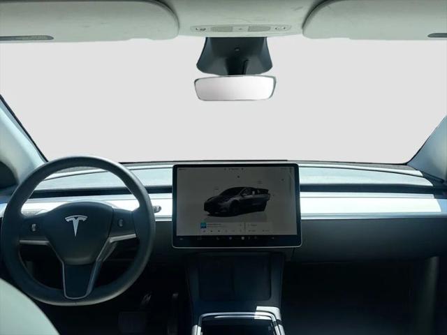2025 Tesla Model Y Long Range Dual Motor Rear-Wheel Drive
