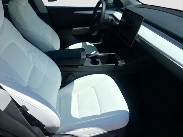 2025 Tesla Model Y Long Range Dual Motor Rear-Wheel Drive