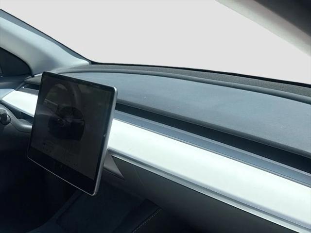 2025 Tesla Model Y Long Range Dual Motor Rear-Wheel Drive