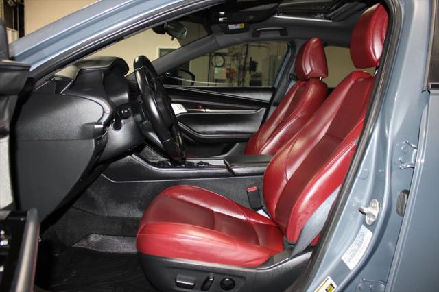 2023 Mazda Mazda3 2.5 S Carbon Edition