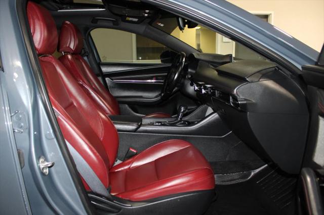 2023 Mazda Mazda3 2.5 S Carbon Edition