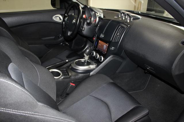 2012 Nissan 370Z Base