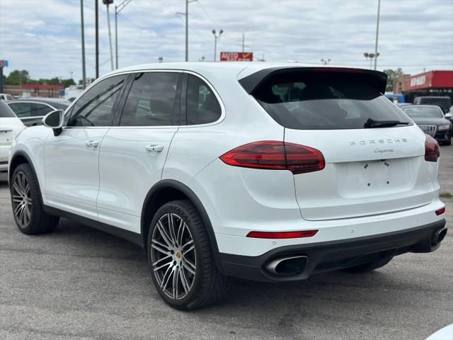 2016 Porsche Cayenne Base
