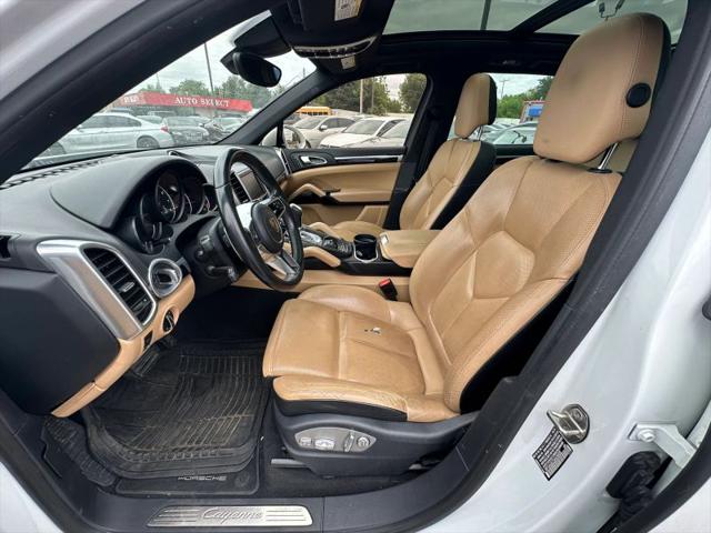 2016 Porsche Cayenne Base