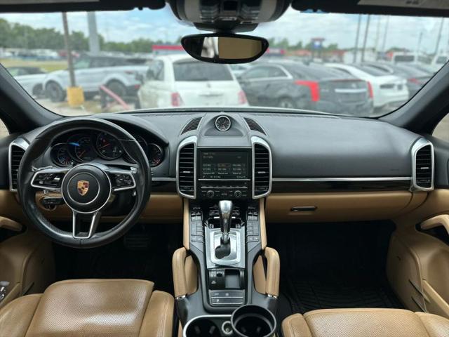 2016 Porsche Cayenne Base