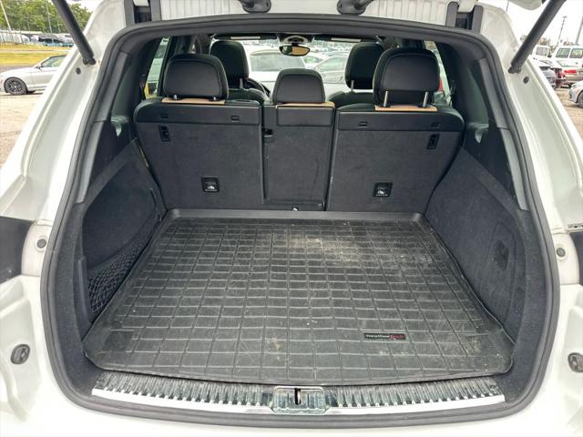 2016 Porsche Cayenne Base